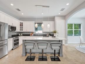 8050 NW 126th Ter, Parkland FL 33076