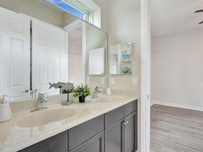 8050 NW 126th Ter, Parkland FL 33076