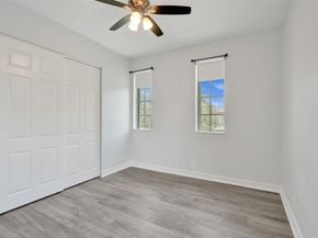 8050 NW 126th Ter, Parkland FL 33076