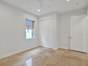 8050 NW 126th Ter, Parkland FL 33076