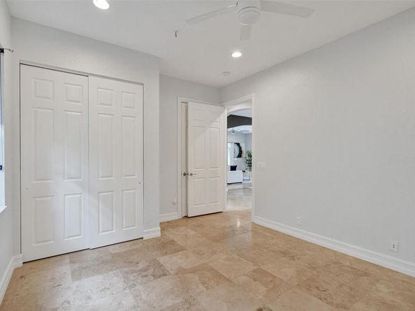 8050 NW 126th Ter, Parkland FL 33076