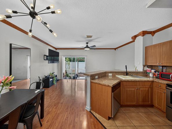 6600 Catalina Lane, Tamarac FL 33321