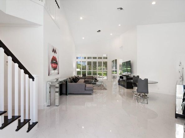 2514 Players Court, Wellington FL 33414
