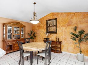 9910 NW 53rd Ct, Coral Springs FL 33076