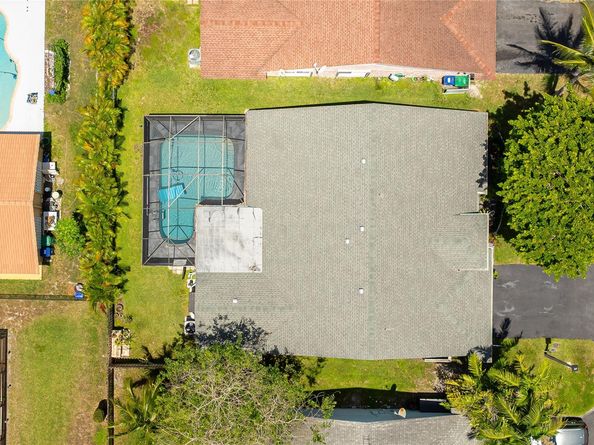 9910 NW 53rd Ct, Coral Springs FL 33076