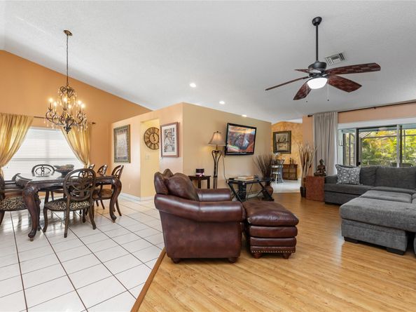 9910 NW 53rd Ct, Coral Springs FL 33076