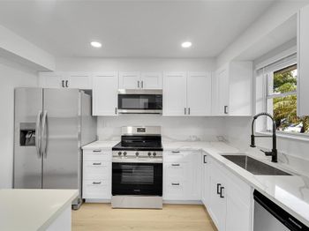 6200 NW 44th St