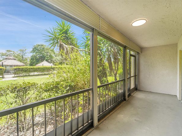 6200 NW 44th St 106, Lauderhill FL 33319