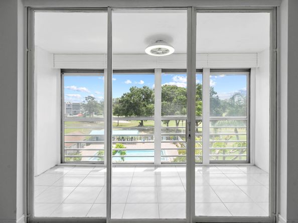 3286 Arcara Way 408, Lake Worth FL 33467