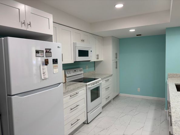 825 Egret Circle 205, Delray Beach FL 33444