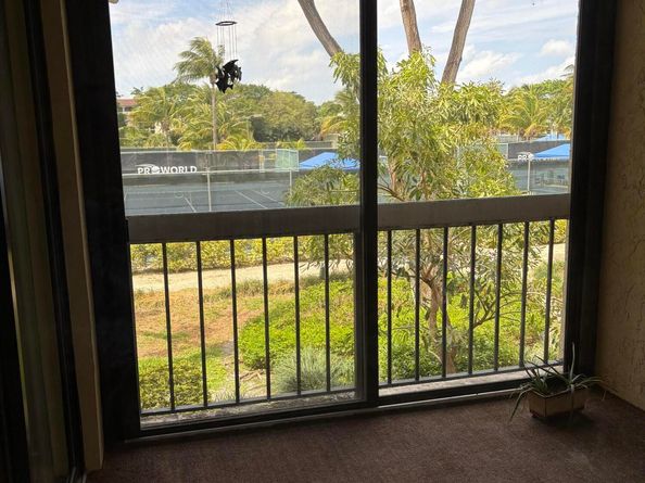 825 Egret Circle 205, Delray Beach FL 33444