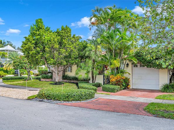 1600 NE 4th Ct, Fort Lauderdale FL 33301