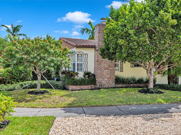1600 NE 4th Ct, Fort Lauderdale FL 33301