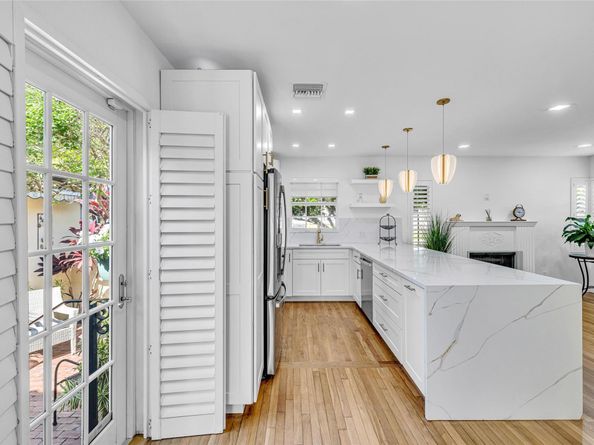1600 NE 4th Ct, Fort Lauderdale FL 33301