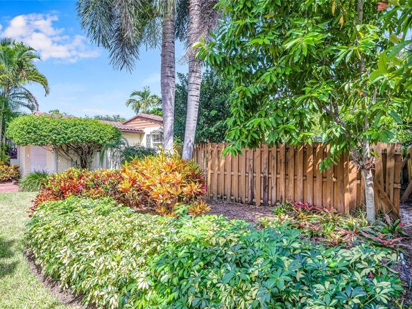 1600 NE 4th Ct, Fort Lauderdale FL 33301