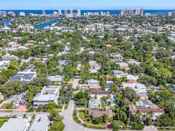 1600 NE 4th Ct, Fort Lauderdale FL 33301