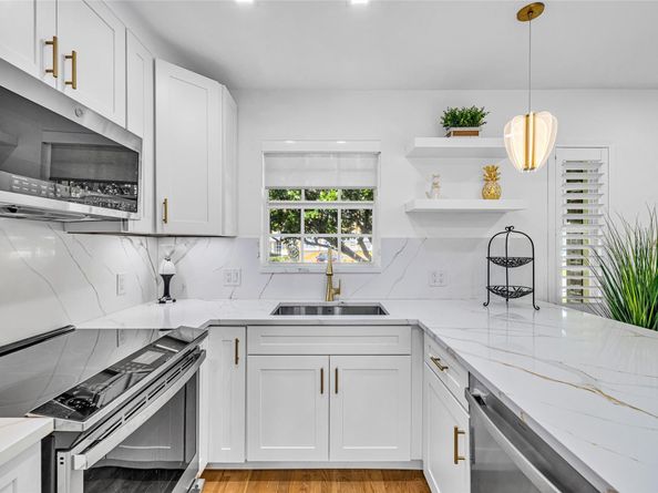 1600 NE 4th Ct, Fort Lauderdale FL 33301