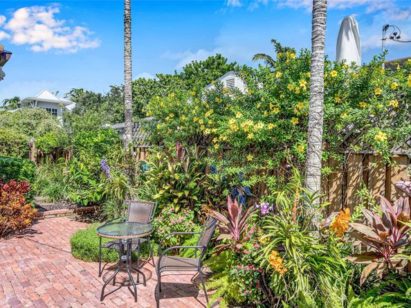 1600 NE 4th Ct, Fort Lauderdale FL 33301