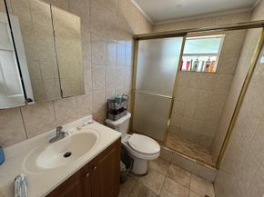 5850 NE 7th Ave, Fort Lauderdale FL 33334