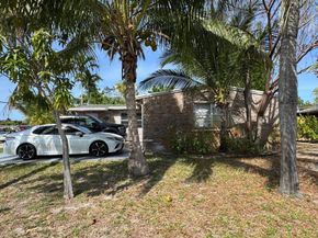 5850 NE 7th Ave, Fort Lauderdale FL 33334