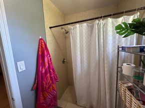 5850 NE 7th Ave, Fort Lauderdale FL 33334