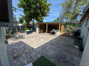 5850 NE 7th Ave, Fort Lauderdale FL 33334