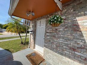 5850 NE 7th Ave, Fort Lauderdale FL 33334