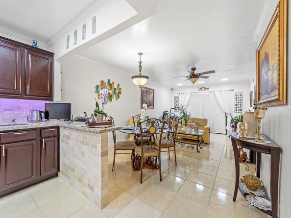 7321 NW 85th St 203, Tamarac FL 33321
