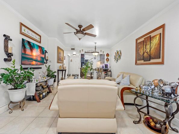 7321 NW 85th St 203, Tamarac FL 33321