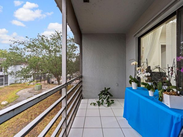 7321 NW 85th St 203, Tamarac FL 33321
