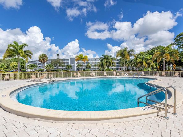 432 Grantham B, Deerfield Beach FL 33442