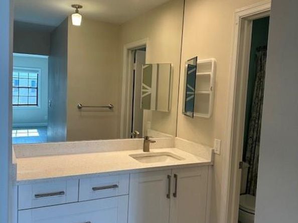 130 Cypress Club Dr 323, Pompano Beach FL 33060