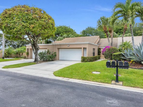 11206 Applegate Circle, Boynton Beach FL 33437