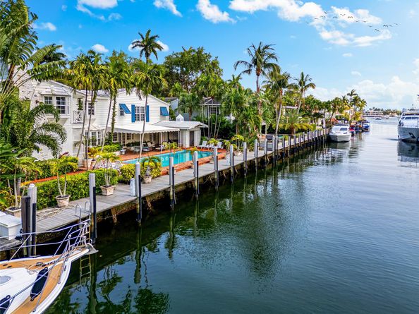 525 Coral Way, Fort Lauderdale FL 33301