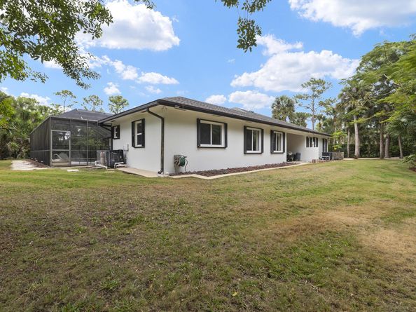 8785 Thousand Pines Circle, West Palm Beach FL 33411