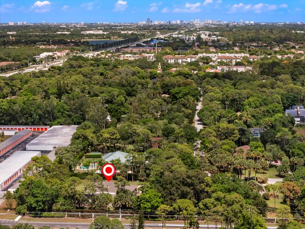 8785 Thousand Pines Circle, West Palm Beach FL 33411