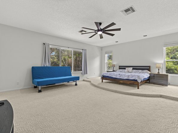 8785 Thousand Pines Circle, West Palm Beach FL 33411