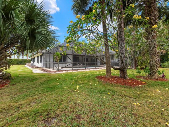 8785 Thousand Pines Circle, West Palm Beach FL 33411