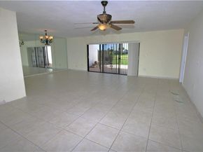 7445 Bay Hill Dr 7445, Hialeah FL 33015