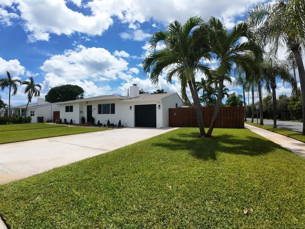380 Laurie Road, West Palm Beach FL 33405