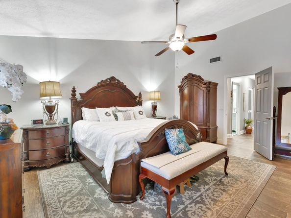 1221 SW 59th Ave, Plantation FL 33317