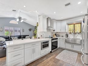 1221 SW 59th Ave, Plantation FL 33317