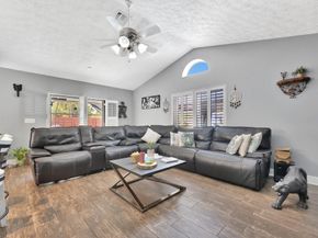 1221 SW 59th Ave, Plantation FL 33317
