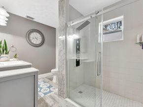 1221 SW 59th Ave, Plantation FL 33317