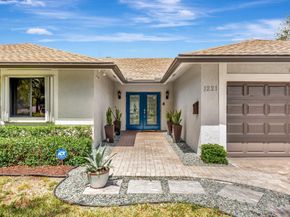 1221 SW 59th Ave, Plantation FL 33317