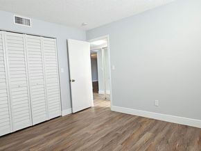 4141 NW 44th Avenue 217, Lauderdale Lakes FL 33319