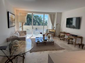 3400 SW 27th Avenue 303, Miami FL 33133