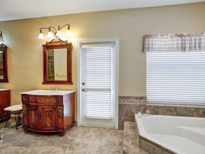 2565 Kerry Dr, Cooper City FL 33026