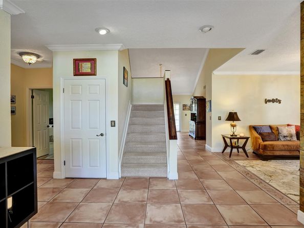 2565 Kerry Dr, Cooper City FL 33026