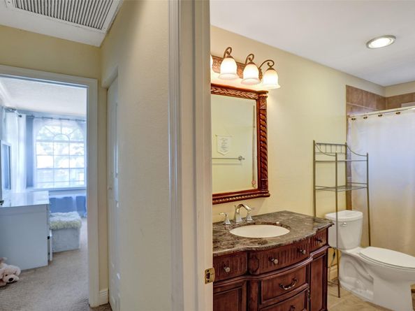 2565 Kerry Dr, Cooper City FL 33026